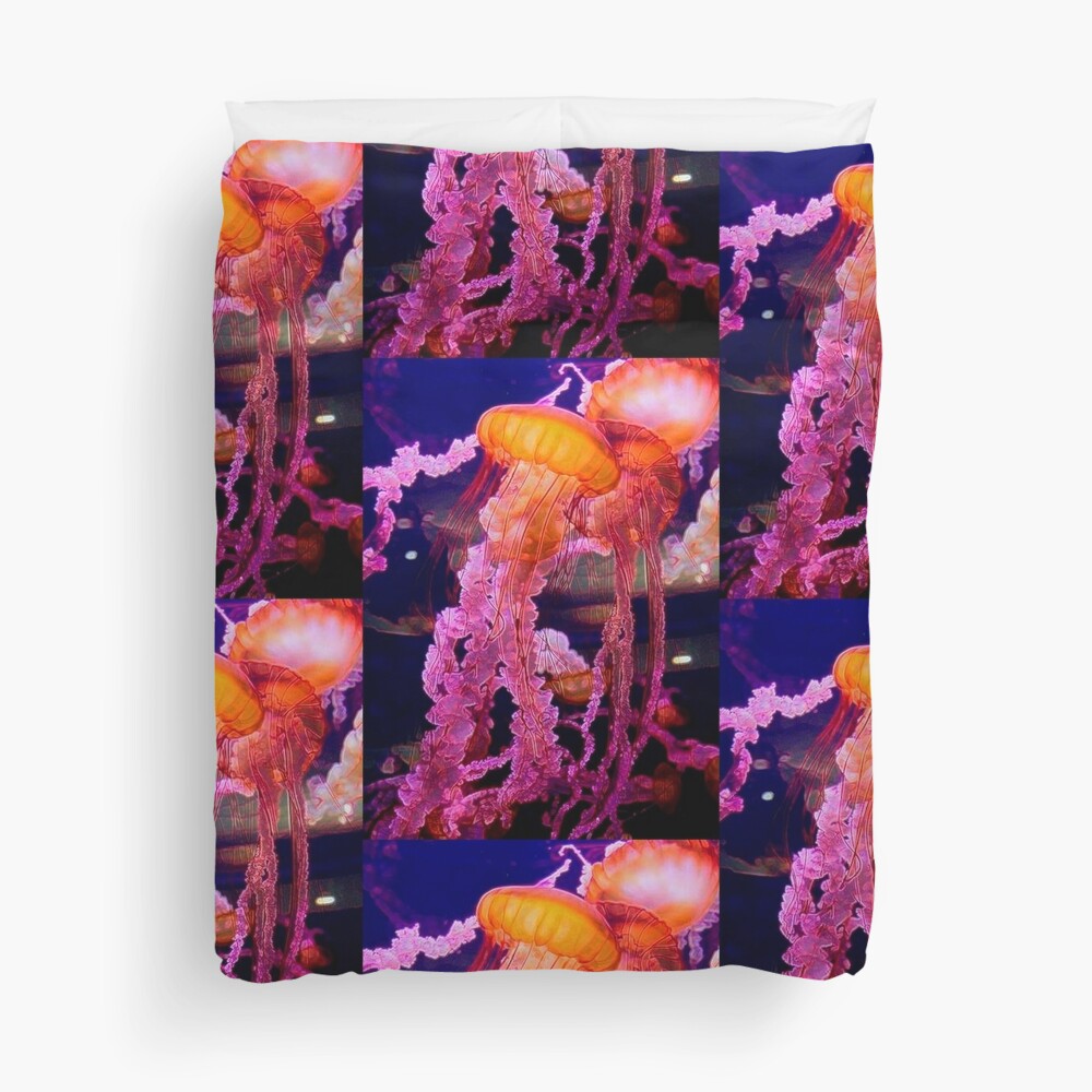 BLOOMING JELLYFISH Duvet Cover