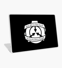 Die in the dark: Black and White Laptop Skin