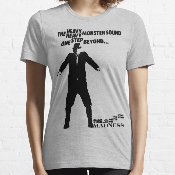 Der Heavy Heavy Monster Sound, ein Schritt weiter Essential T-Shirt