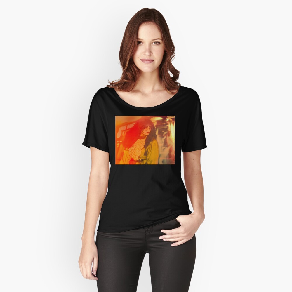 Aperçu de l'œuvre T-shirt coupe relax créée et vendue par RoyalNadja.