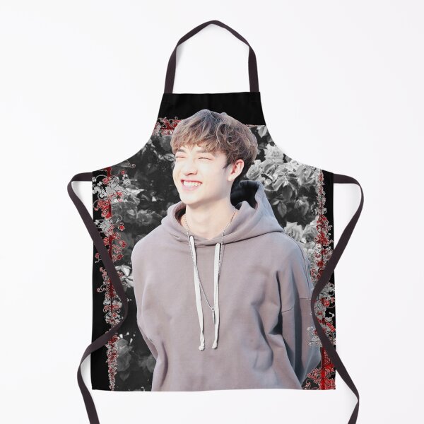 Artikelvorschau, Christopher Bang Stray Kids Bang Chan Koreanisches Kpop-Blumendesign entworfen und verkauft von Piosenka Art.