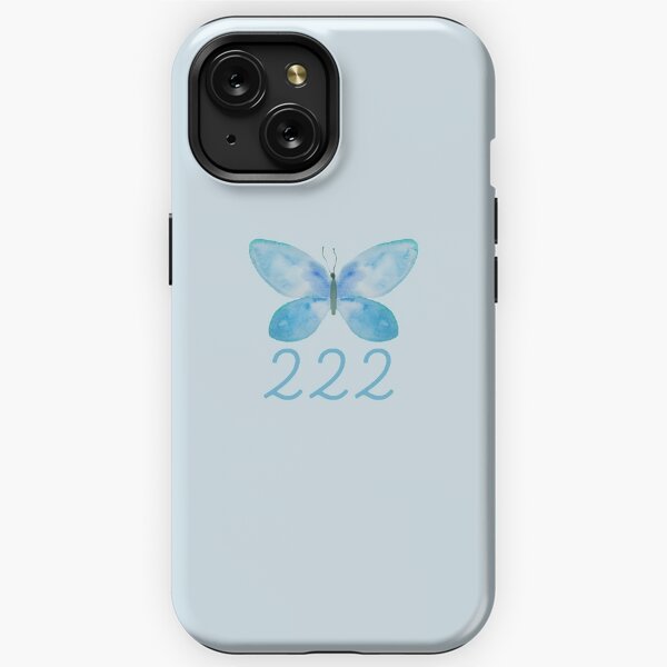 22 White Butterfly Meanings: Angels, Love, Abundance & Health