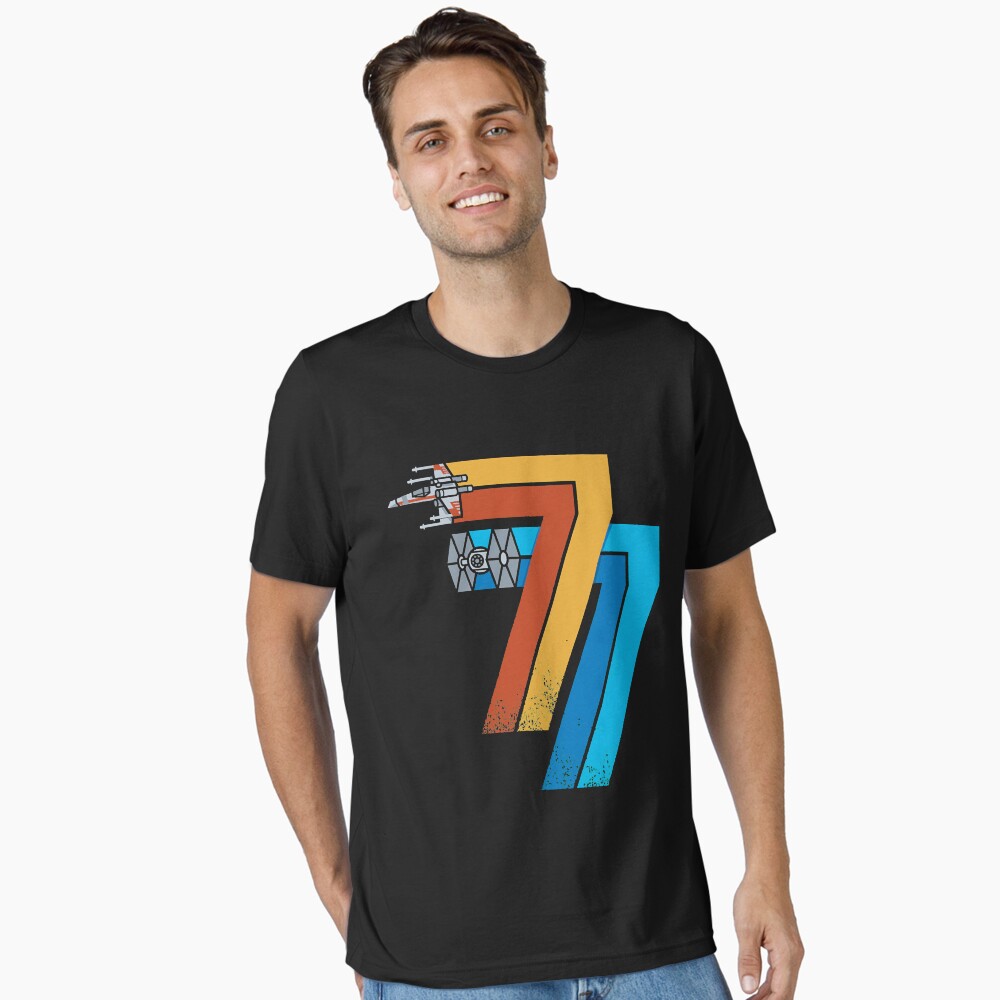 Vista previa del artículo con la obra «Camiseta esencial», diseñado y vendido por Sucely1996.
