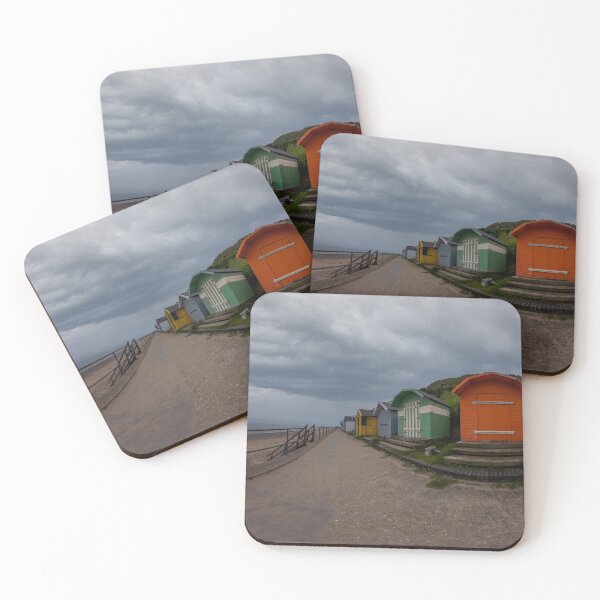 Artikelvorschau, 360 panorama of wooden beach huts on Cromer beach, Norfolk entworfen und verkauft von yackers1.
