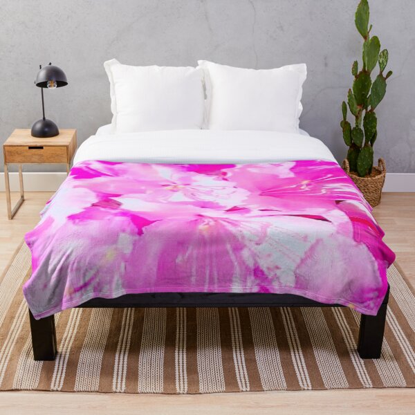 Aperçu de l'œuvre arbuste azalée en floraison printanière créée et vendue par trynfly.