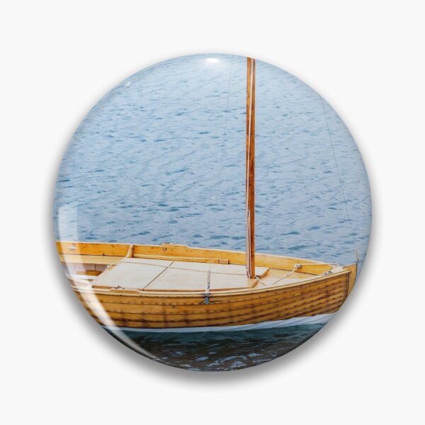 Artikelvorschau, Schönes Holzboot entworfen und verkauft von mhailittlearts.