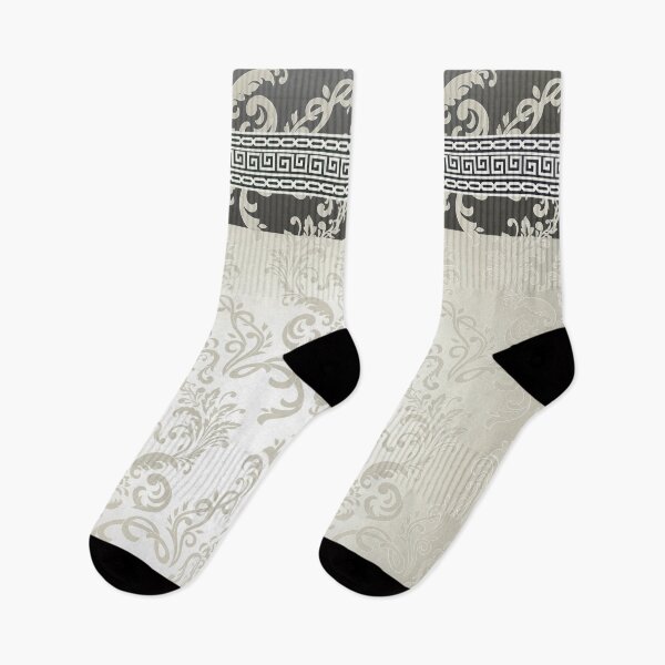 Artikelvorschau, Greek Key Ornamental Floral Barock Cremegrau entworfen und verkauft von Yiorgos Designs.