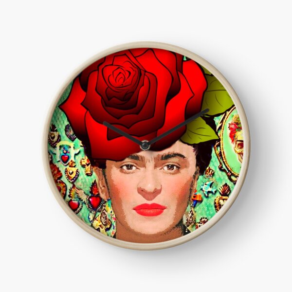 Artikel-Vorschau von Frida mit Rosenkopfschmuck und Zinnherzen, designt und verkauft von FridaArtGallery.