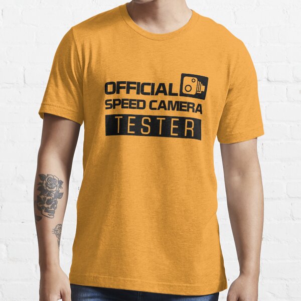 TESTEUR DE CAMÉRA DE VITESSE OFFICIELLE (2) T-shirt essentiel