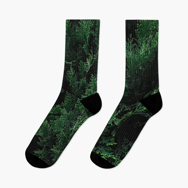 Artikelvorschau, Dark Moody Vibrant Green Immergrüner Busch entworfen und verkauft von ADreamWorld.