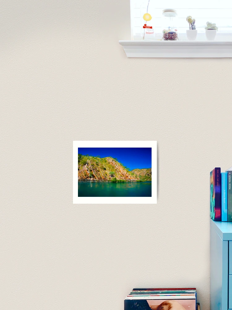 Thumbnail 2 von 3, Kunstdruck, Rocky Riverside designt und verkauft von Stuart Row.