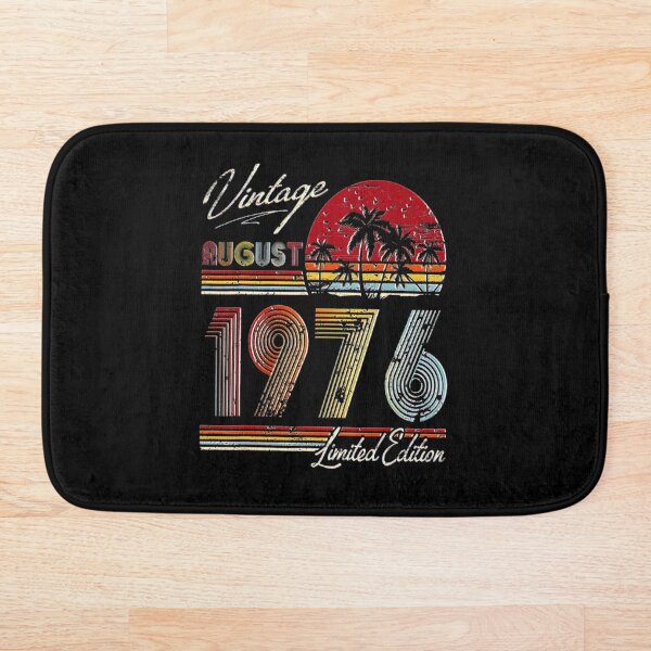Aperçu de l'œuvre Vintage 45e Anniversaire Cadeau Rétro Vintage Août 1976 créée et vendue par BargerStore.