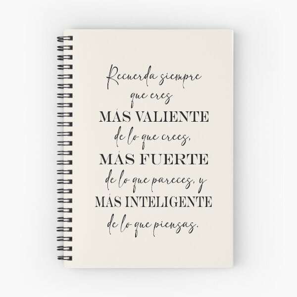 Artikelvorschau, Recuerda siempre que eres mas valiente de lo que crees. Spanisches Zitat entworfen und verkauft von Aryam Quotes.