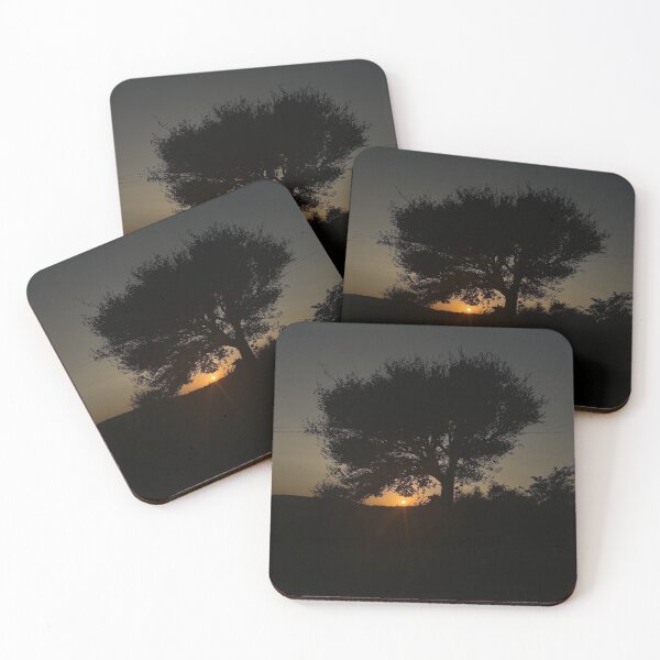 Artikelvorschau, Feenbaum im Sonnenuntergang entworfen und verkauft von feasgraphics7.