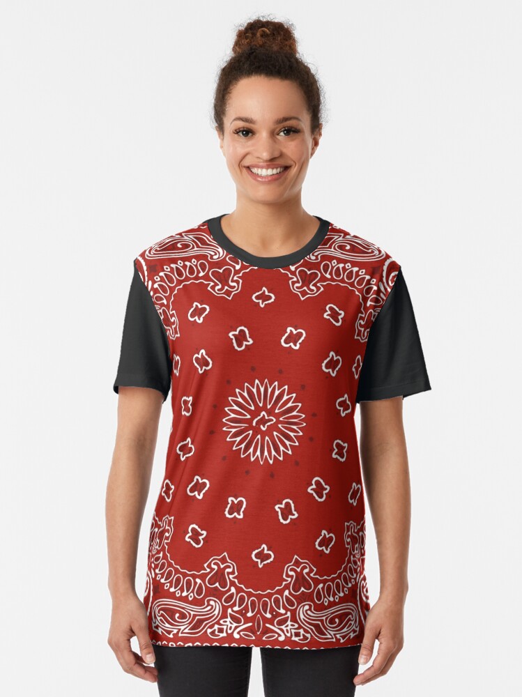 Bandana Print T shirt with Bandana Print around Collar