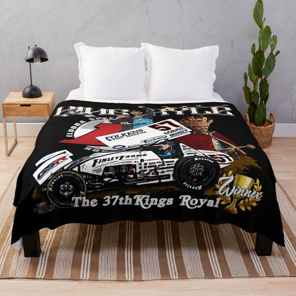 Never Underestimate A Woman Who Understand Baseball And Loves Cardinals  Shirt - Trends Bedding