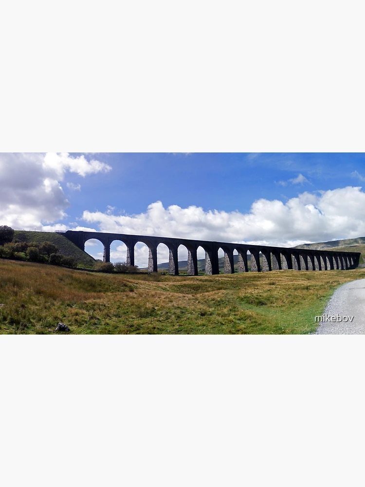 Aperçu 3 sur 3. Poster avec l'œuvre Viaduc de Ribblehead créée et vendue par mikebov.