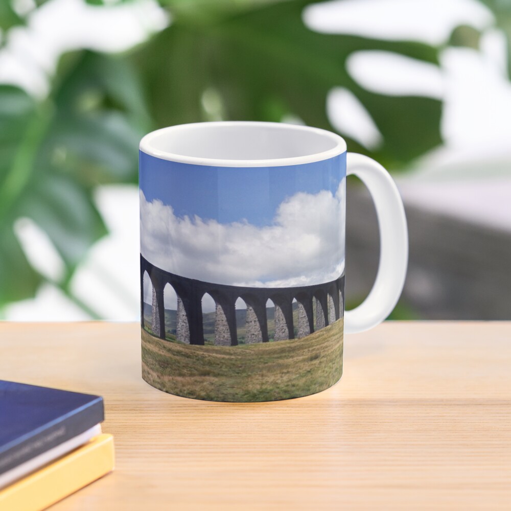 Aperçu de l'œuvre Mug classique créée et vendue par mikebov.