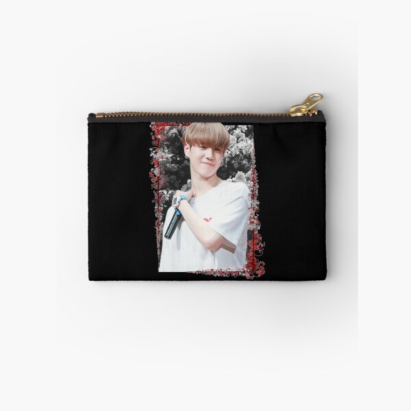 Artikelvorschau, Kim Yugyeom GOT 7 Yugyeom Koreanisches Kpop-Blumendesign entworfen und verkauft von Piosenka Art.