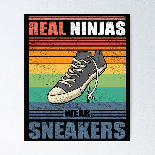 Artikel-Vorschau von Vintage Sneaker Real Ninjas Sneaking Lustiges Sneaker-Zitat, designt und verkauft von TheAplus.