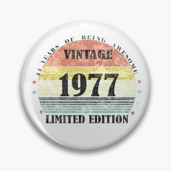 Aperçu de l'œuvre 44 ans d'être génial Vintage édition limitée créée et vendue par sichaz.