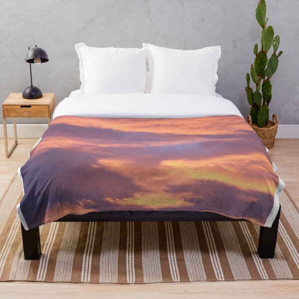 Artikelvorschau, warmer orange bewölkter Himmel entworfen und verkauft von Frenur.