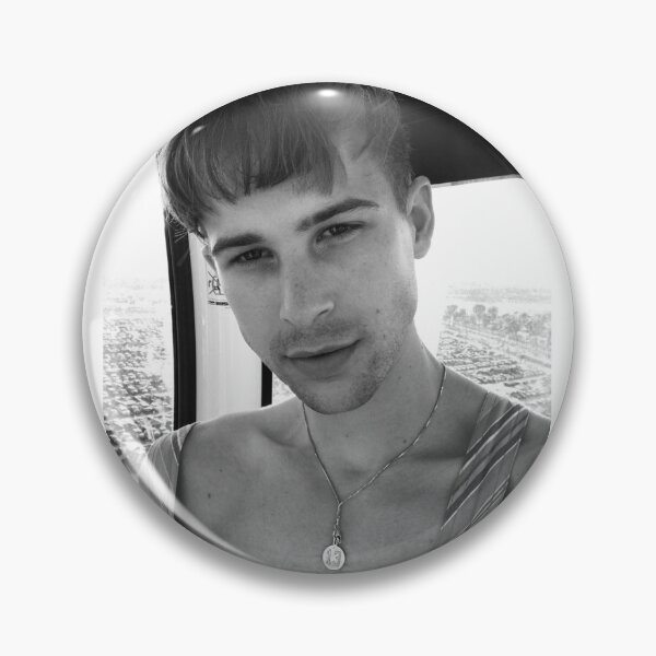 Artikelvorschau, Tommy Dorfman entworfen und verkauft von Briggnh.