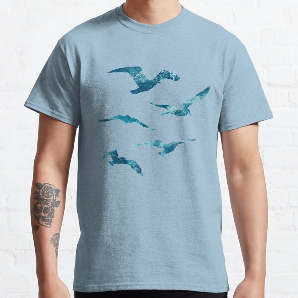 Ocean is shaking Classic T-Shirt