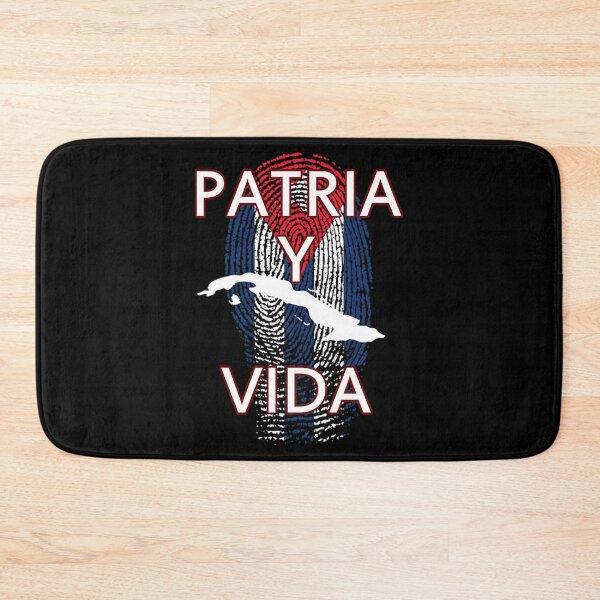 Artikelvorschau, Free Cuba T-ShirtSOS Cuba Patria Y Vida entworfen und verkauft von DelwynDan.