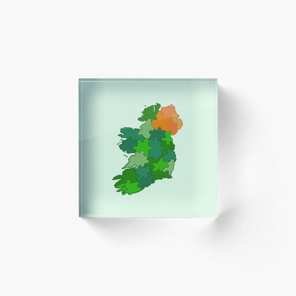 Aperçu de l'œuvre Carte puzzle de l'Irlande créée et vendue par LockettStudio.