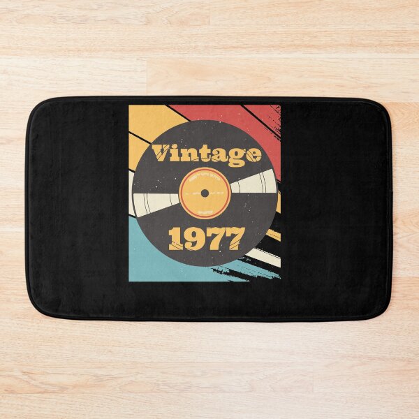 Artikelvorschau, Jahrgang 1977 entworfen und verkauft von fatshirt.