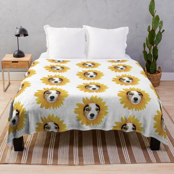 Aperçu de l'œuvre Chien fleur jaune créée et vendue par 5hir.
