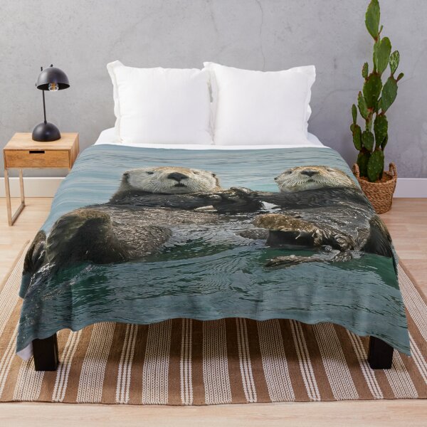 Significant Otter Throw Blanket