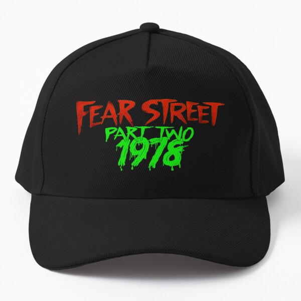 Artikel-Vorschau von FEAR STREET Teil 2 1978 Design - KAPPEN und T-SHIRTS, designt und verkauft von Alessandro Portavoce.
