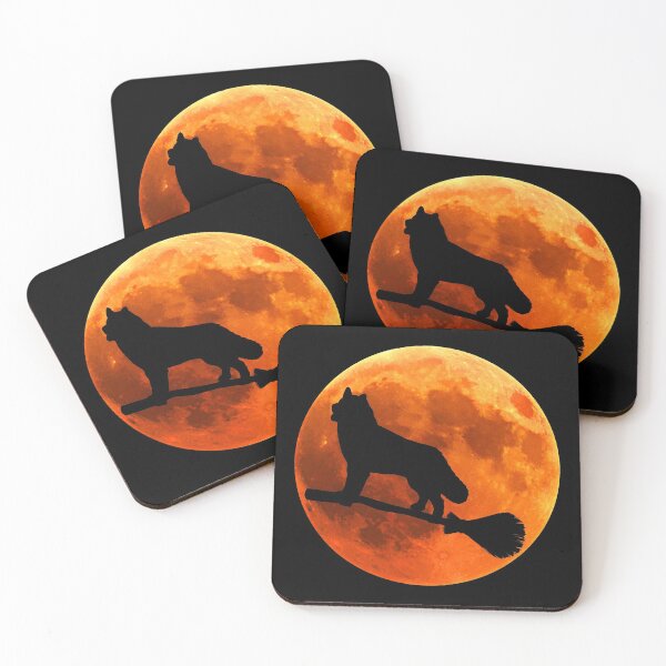 Artikelvorschau, Husky Hund Silhouette Mond Halloween entworfen und verkauft von alaechamlal.