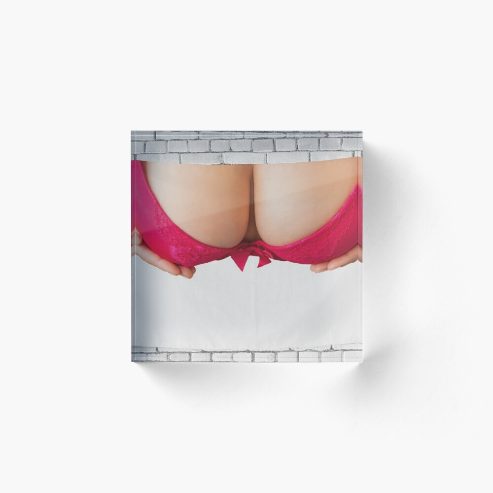 Lámina rígida for Sale con la obra «Show de tetas calientes» de Cutecenter1  | Redbubble