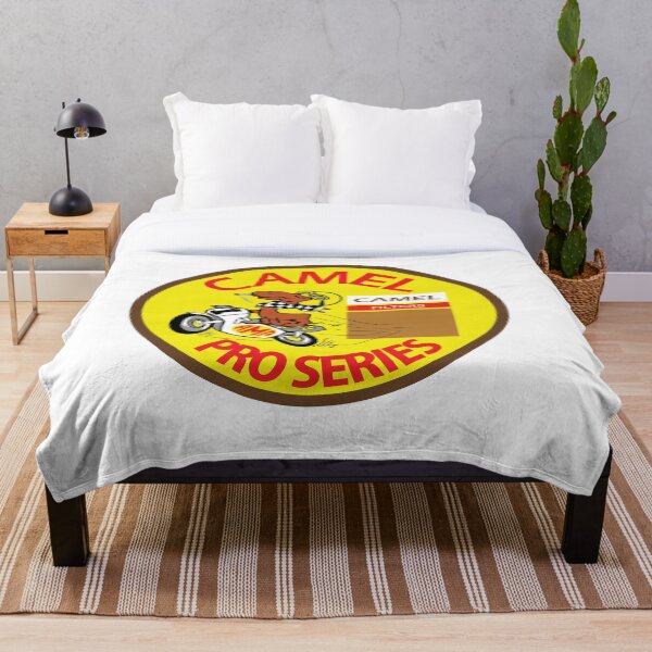 Aperçu de l'œuvre SÉRIE CAMEL PRO créée et vendue par The Motorsports Store.