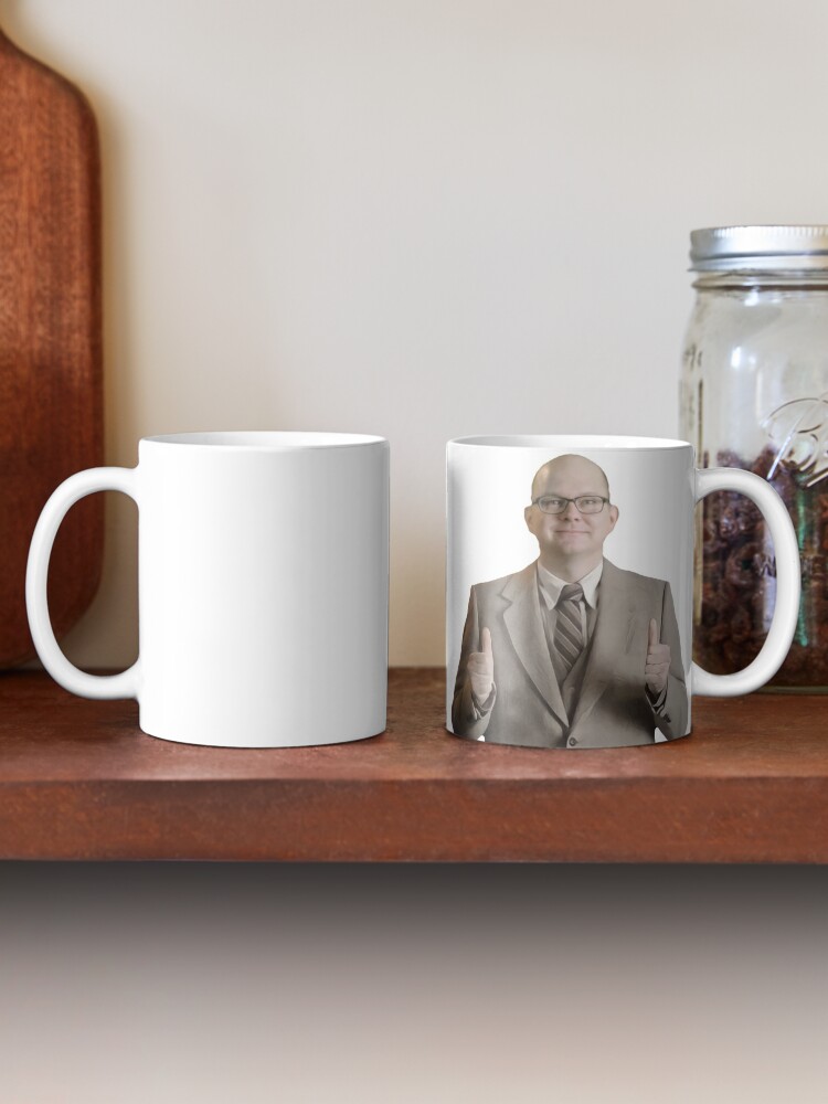Aperçu 2 sur 6. Mug à café avec l'œuvre colin robinson créée et vendue par RoyalNadja.