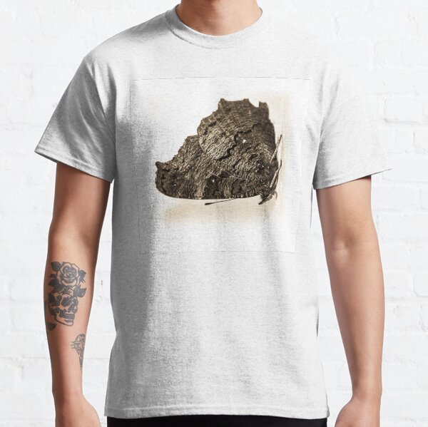 butterfly b&w Classic T-Shirt