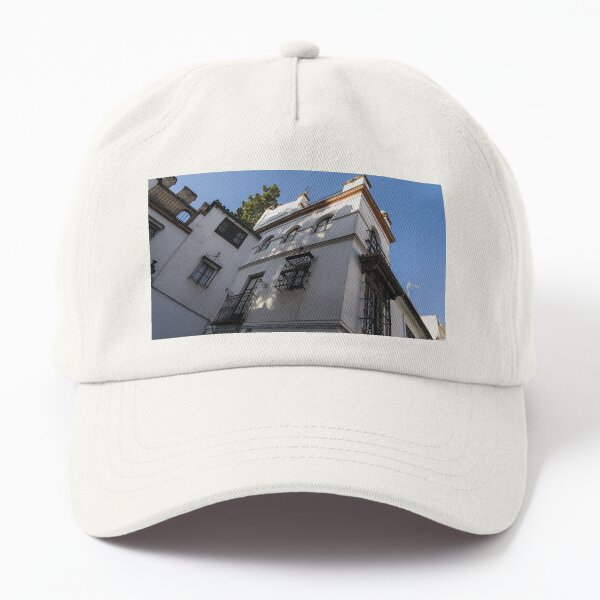 Vista previa del artículo con la obra «Andalucía por excelencia: balcones de hierro forjado y fachadas encaladas», diseñado y vendido por Georgia Mizuleva.