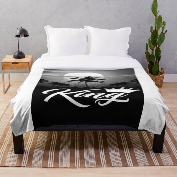Artikelvorschau, t-shirts familie KING klassisch entworfen und verkauft von RylanLewisk.