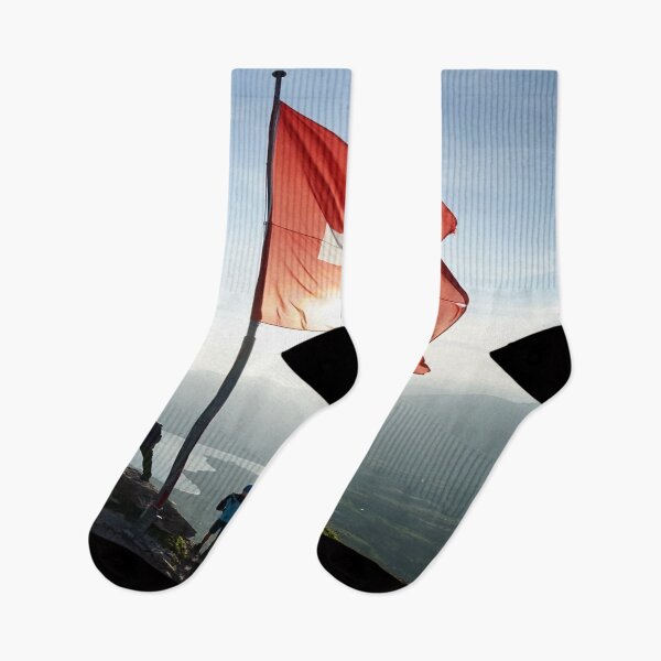 Artikelvorschau, Schweiz-Flagge in den Bergen mit auch entworfen und verkauft von dynastyokou.