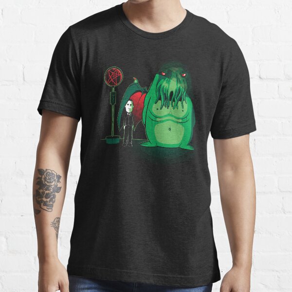 Cthulhu Waits Essential T-Shirt