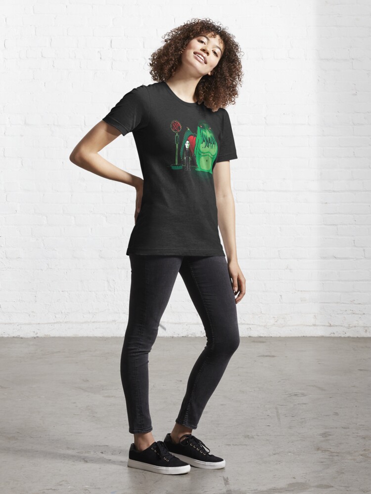 Alternate view of Cthulhu Waits Essential T-Shirt