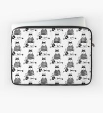 RäuBär. Räuber. Räubär. Bär. Laptoptasche