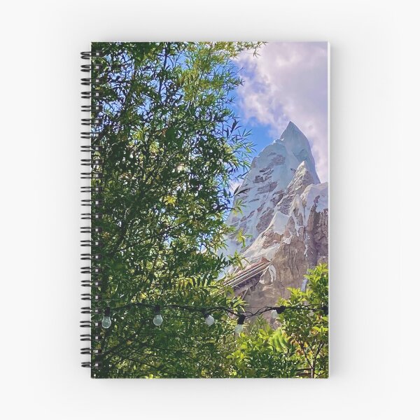 Artikelvorschau, Everest entworfen und verkauft von Kaeli Knott.