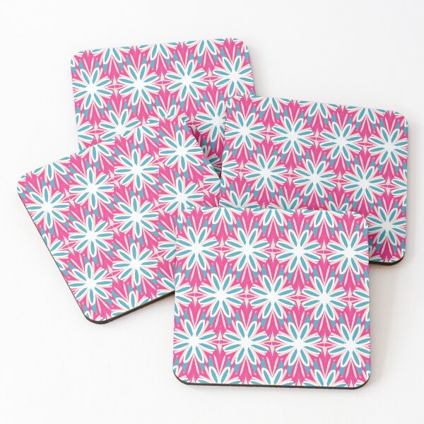 Aperçu de l'œuvre Bright Teal, Hot Pink, and Blush Pink Swirly Geometric Pattern créée et vendue par cozycaroline.