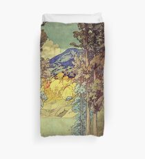 Returning to Hoyi Duvet Cover