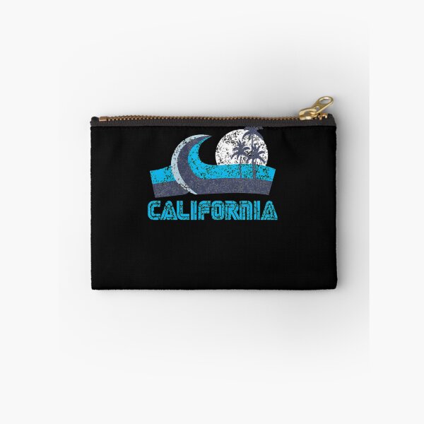 Aperçu de l'œuvre T-shirt Vague de Californie essentiel créée et vendue par BarnaMihalyne.