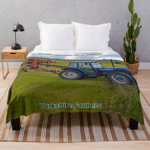Item preview, No te equivoques, somos un tractor turbo designed and sold by Millysuewood.